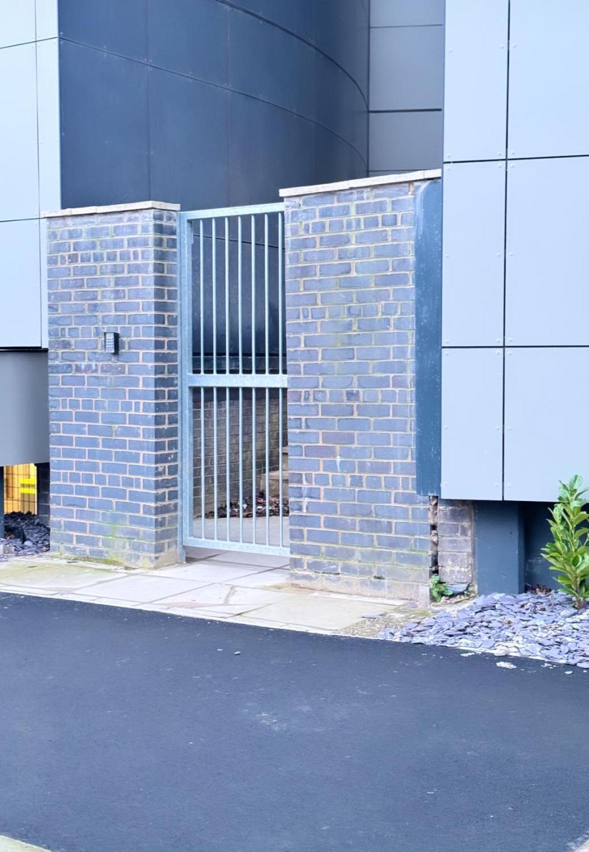 Luxury 2 Bedroom Apartment In Manchester City Centre - Free Parking Exterior photo
